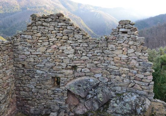 VESTIGES DU CHÂTEAU DE MONDONY