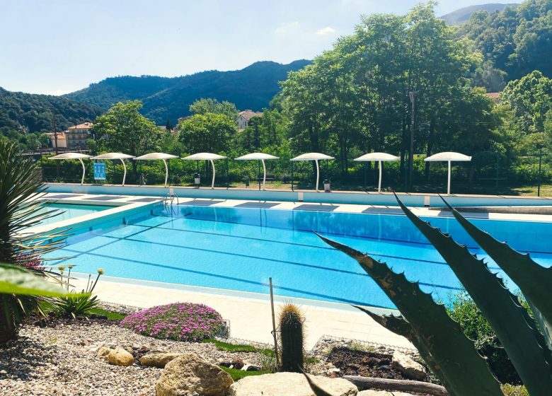 MUNICIPAL SWIMMING POOL JEAN JACQUES CAILLIS