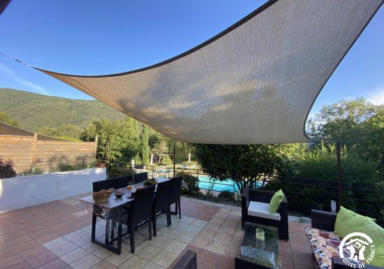 LES DEUX SOURCES – CAPUCINE