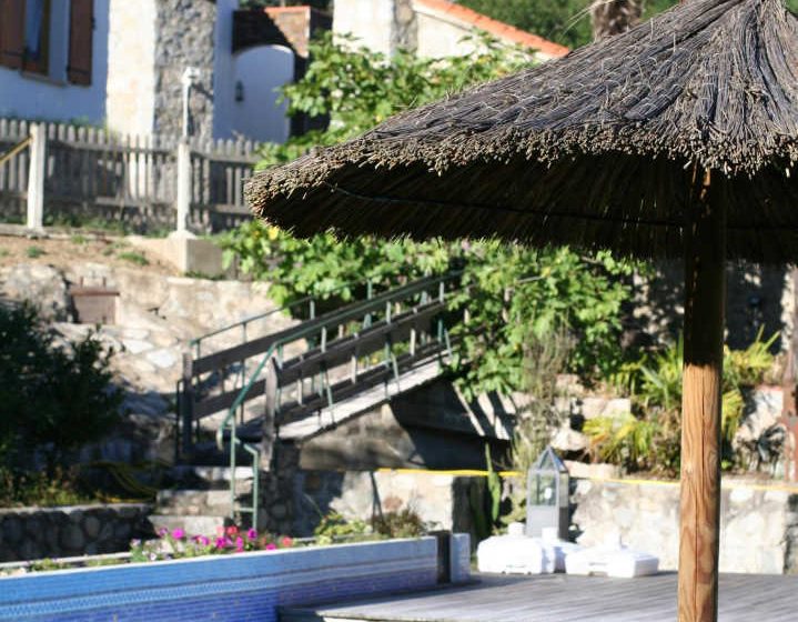 MAS MANYAQUES – LA TERRASSE
