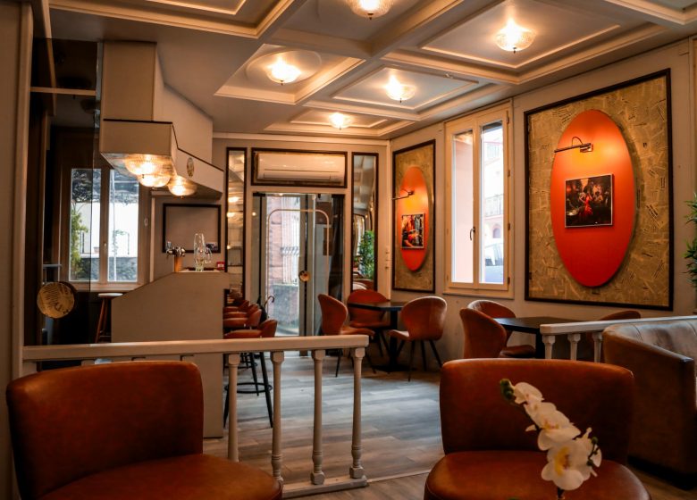 HOTEL-RESTAURANT LES GLYCINES