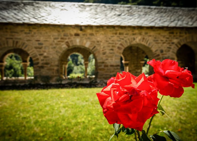 ABBAYE DE SAINT MARTIN DU CANIGOU