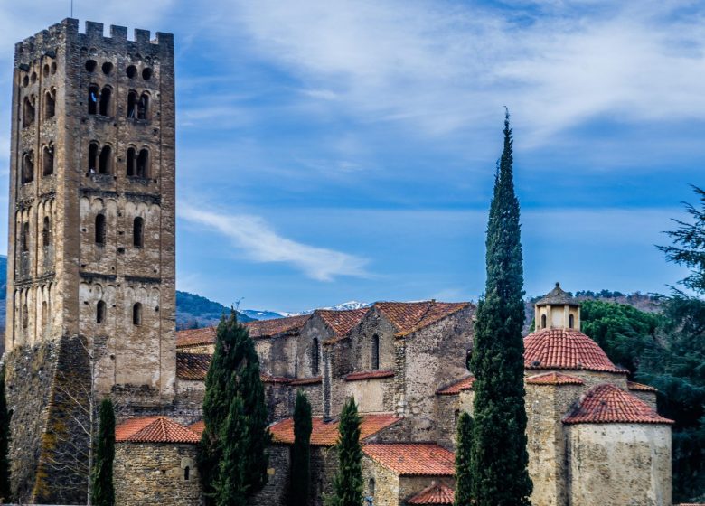 ABADÍA DE SAN MIGUEL DE CUXA