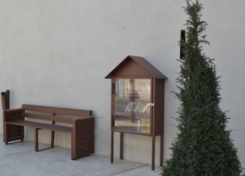 BOITE A LIVRES – MAIRIE