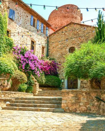 CHÂTEAU ET TOURS DE PALALDA