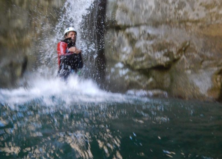 ENTRE TERRE ET EAU JEROME LACOU