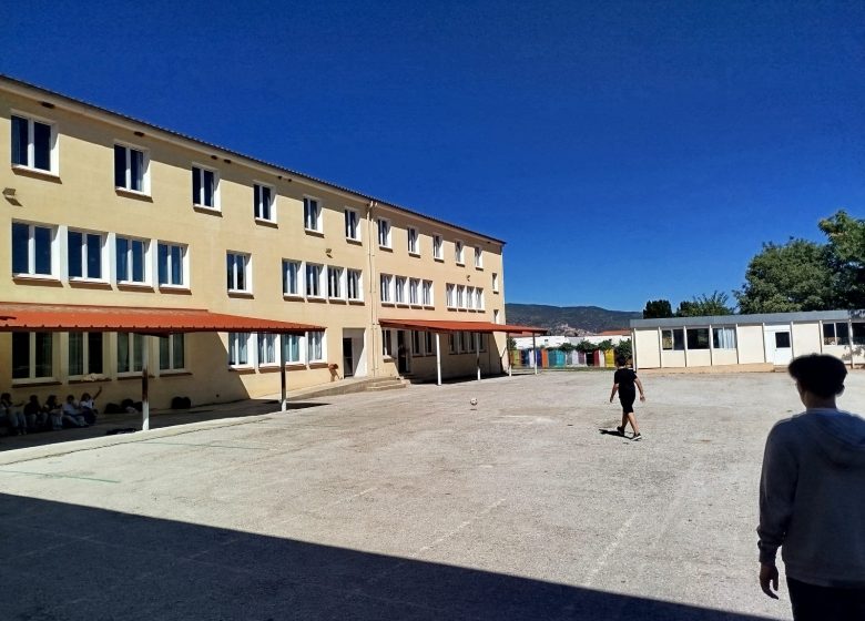 CENTRE D’HEBERGEMENT ENSEMBLE SCOLAIRE SAINT JOSEPH