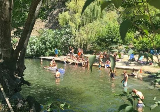 CARAVANE VINTAGE DE CHARME – CAMPING LE CANIGOU