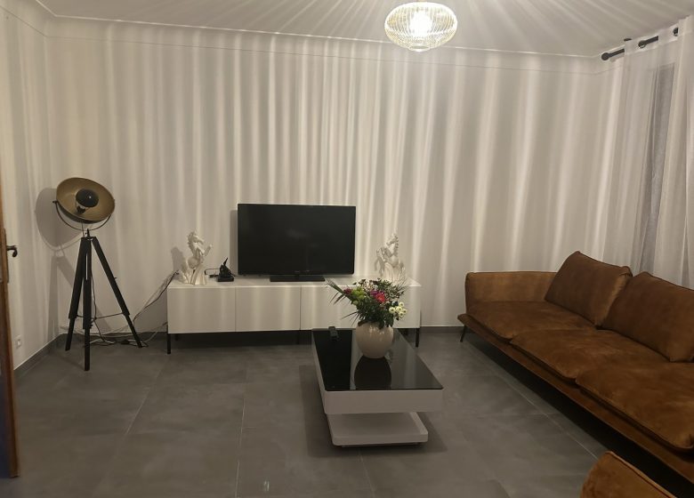 MAISON COSY ET CONFORTABLE