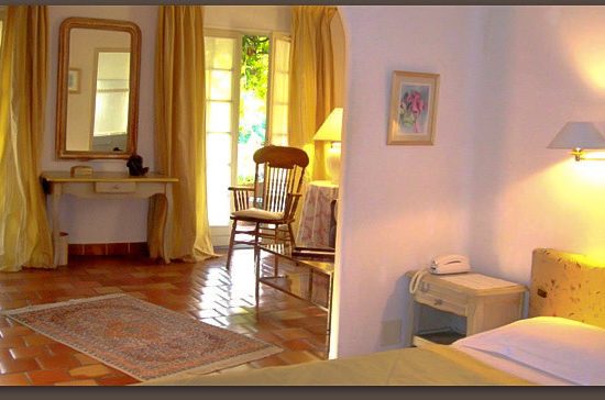 HÔTEL LE MAS TRILLES