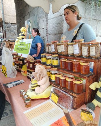 MARCHÉ HEBDOMADAIRE