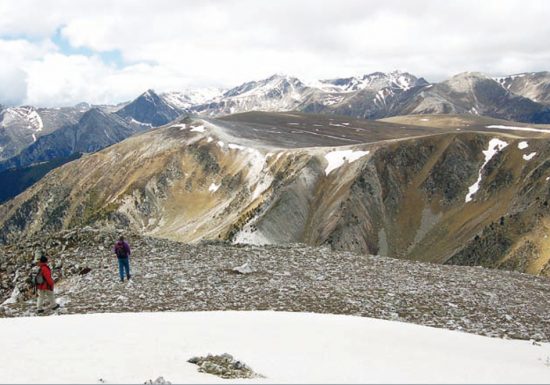 LES SENTIERS DE PYRENE