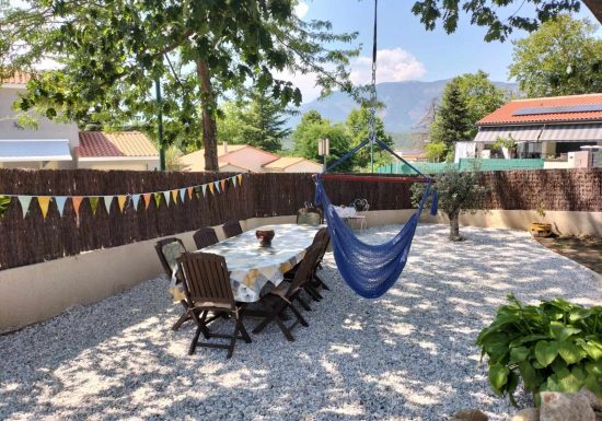 AUPRÈS DE MON ARBRE…