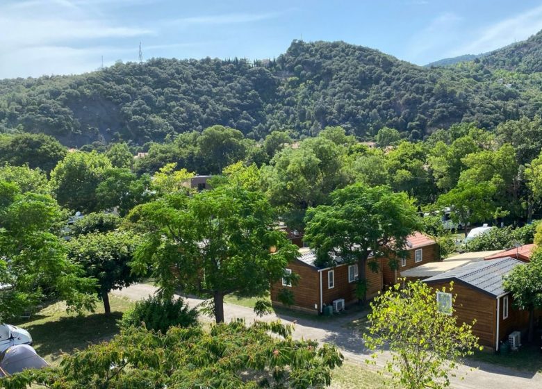 AIRE DE CAMPING CAR CAMPING AMELIA