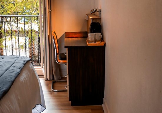 HOTEL-RESTAURANT LES GLYCINES