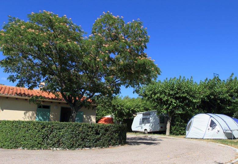 CAMPING MUNICIPAL LE CABANIL