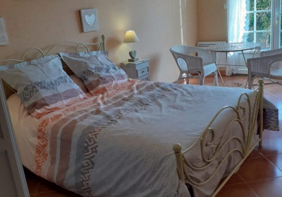 CHEZ CLAUDE ET JACKIE