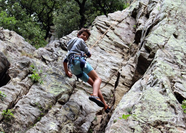 CLIMBING SITE IN THE GORGES DU CADY