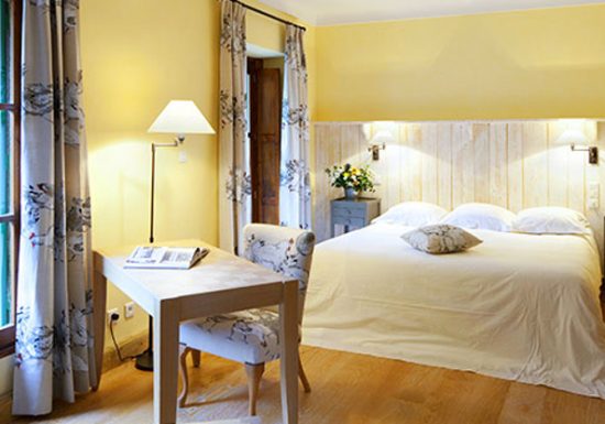 GRAND HOTEL LES PYRENEES