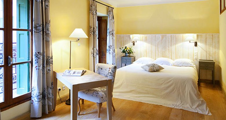 GRAND HOTEL LES PYRENEES