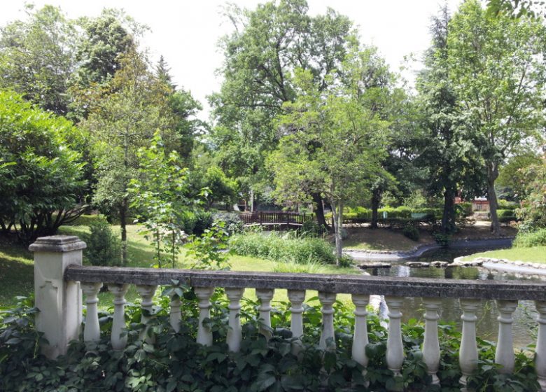 VILLAGE ARBORETUM