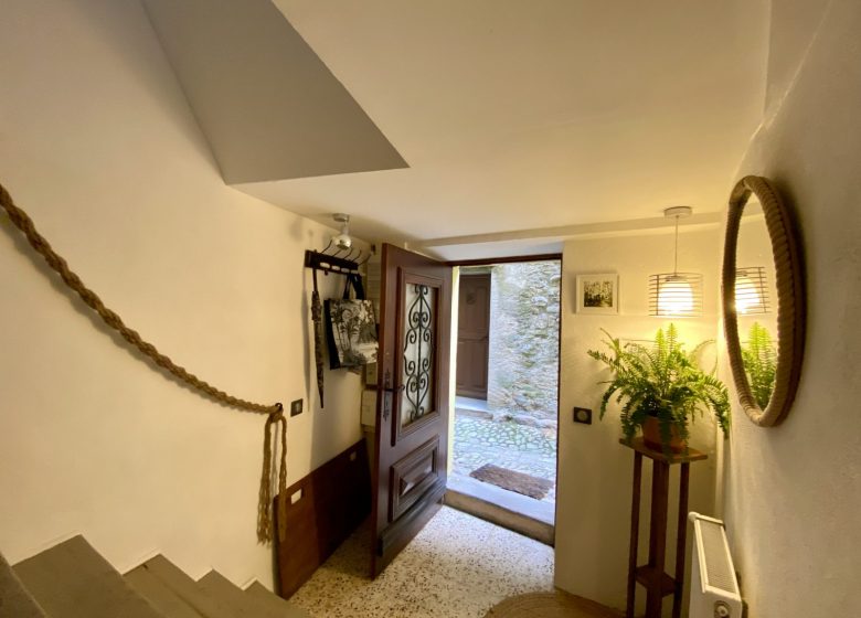 CASA D’AMUNT
