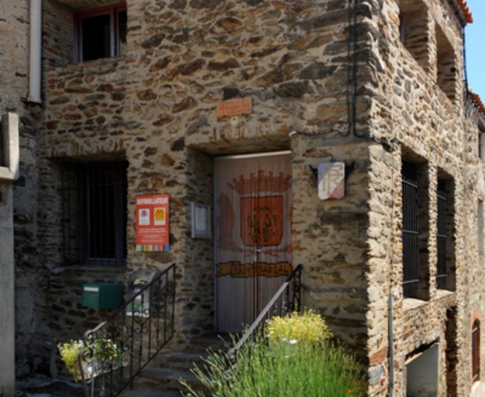 SAINT-MARSAL