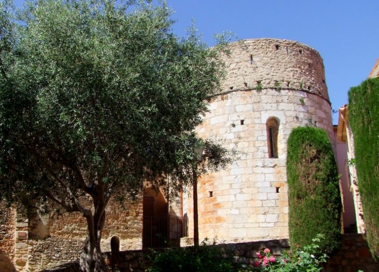 Roc de Majorque, depuis Sainte-Colombe-de-la-Commanderie