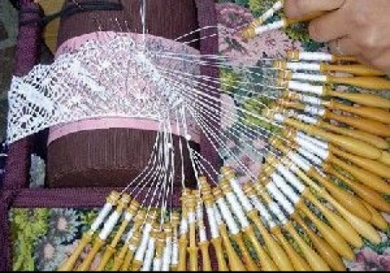 ASSOCIATION » BRODERIE ET DENTELLE PUNTA DEL TEC »