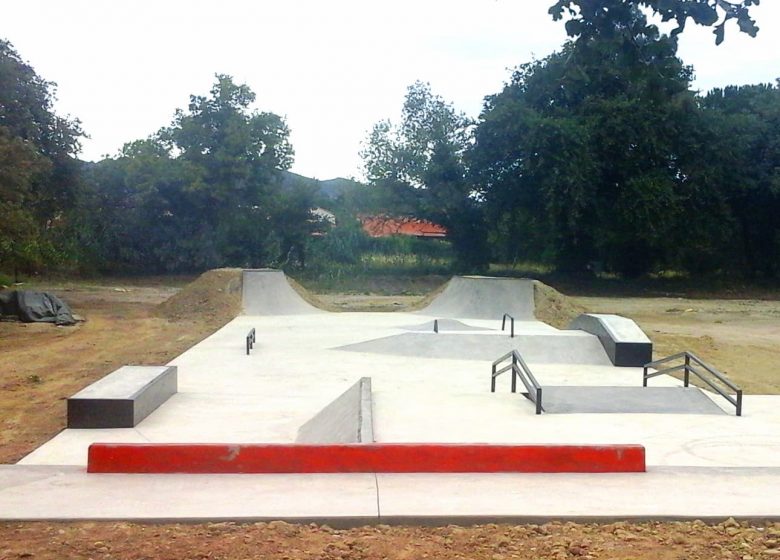 PARQUE DE SKATE DE CORNEILLA-LA-RIVIÈRE